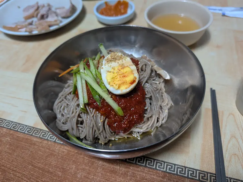 비빔막국수