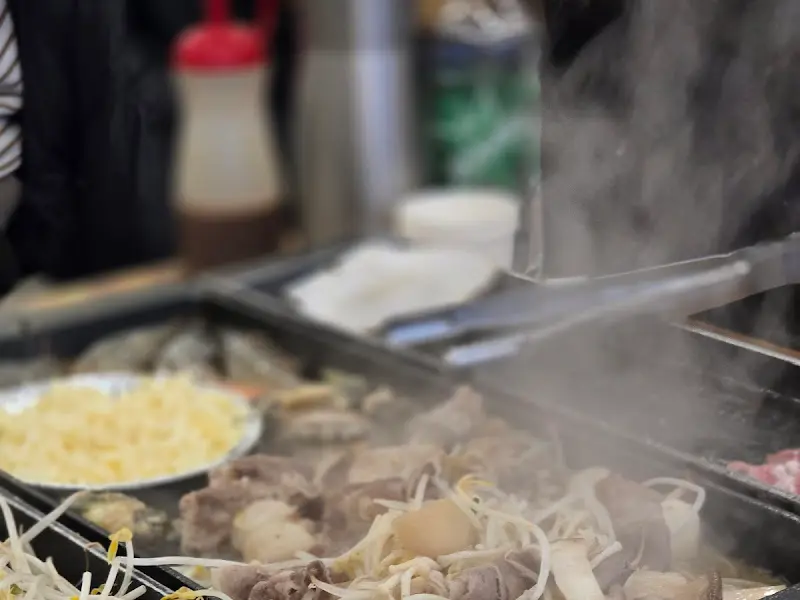 해물상회 해물삼합 조리 과정