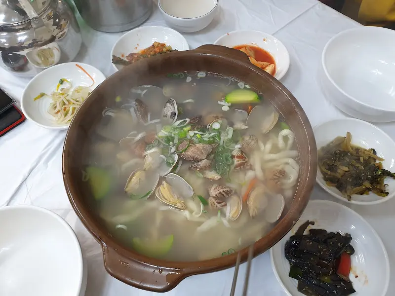 바지락 칼국수