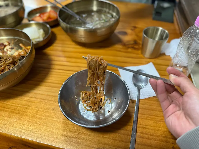 비빔 막국수