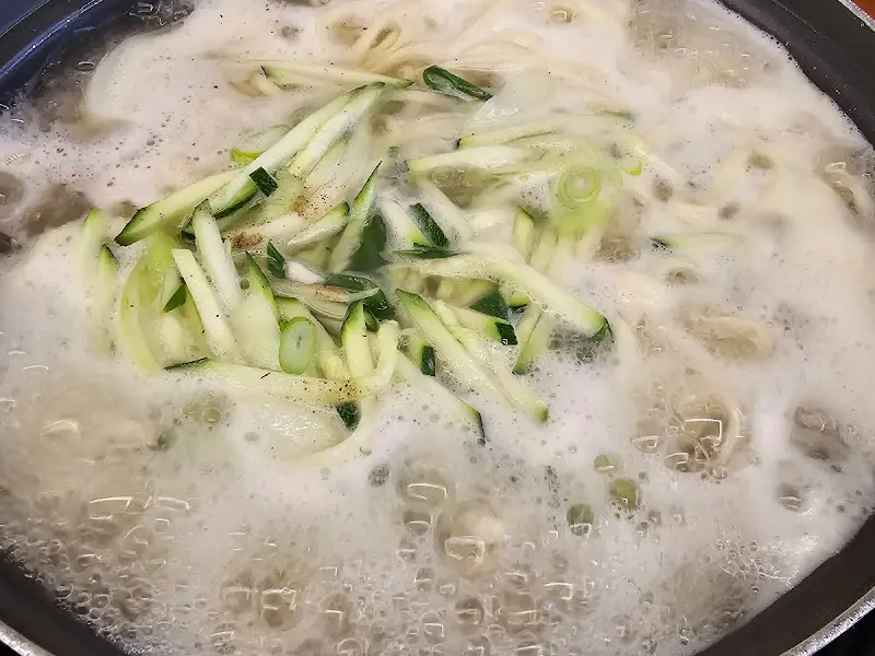 바지락 칼국수