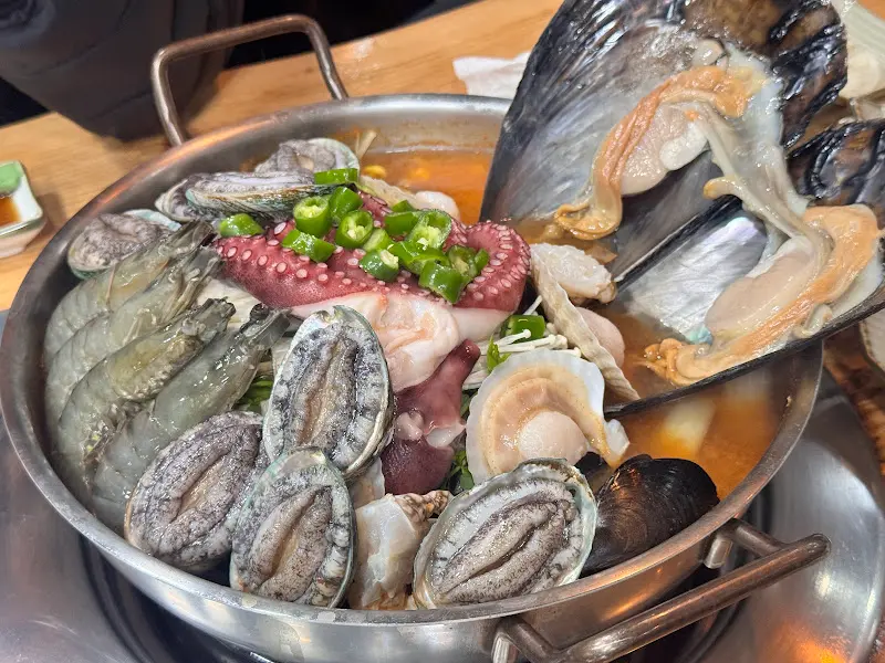 푸짐한 해물탕 비주얼