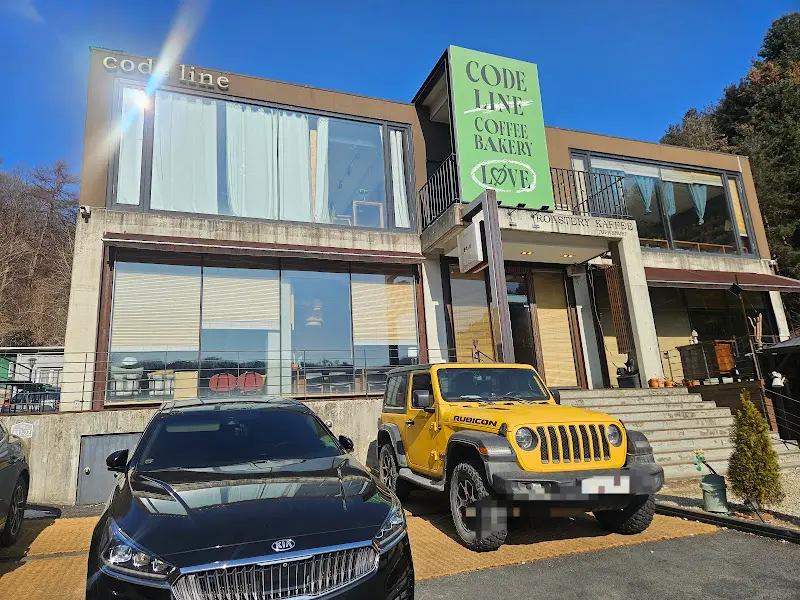 카페 외부 전경