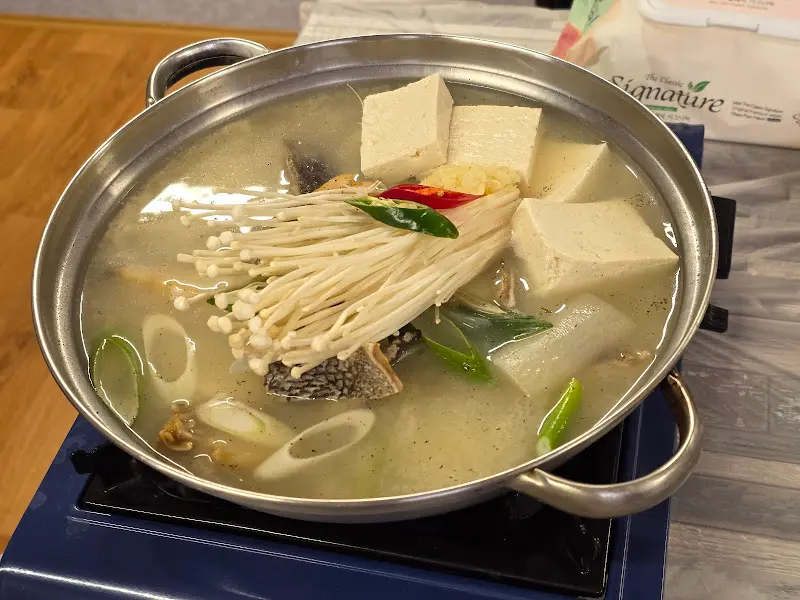 시원하고 칼칼한 꽃게탕