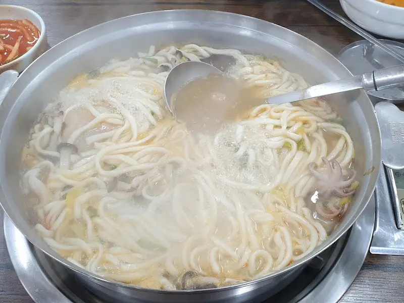 궁중칼국수