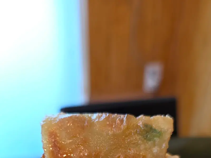 윤기 자르르 흐르는 김밥 단면