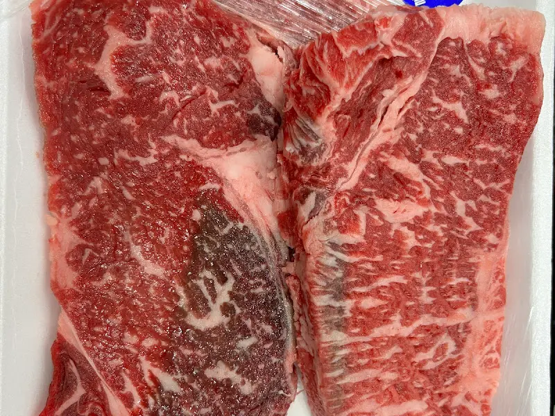 마블링이 예술인 소고기