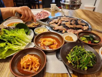 침샘 자극! 창원 낙동강변 오리 맛집, 과학적 미식 탐험기
