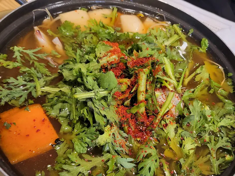 꽃게탕 보글보글 끓는 모습