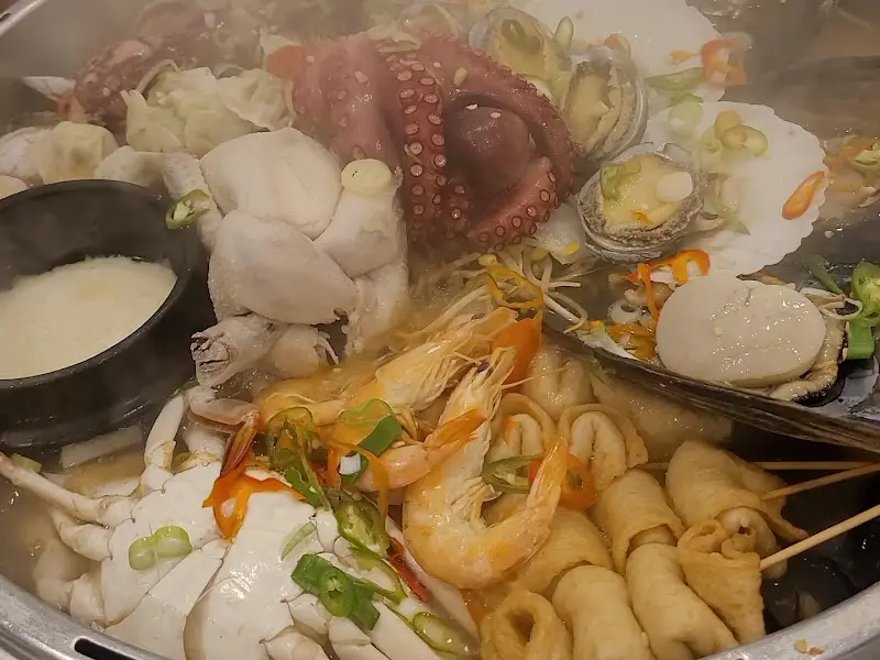 대왕조개전골 스페셜의 압도적인 비주얼