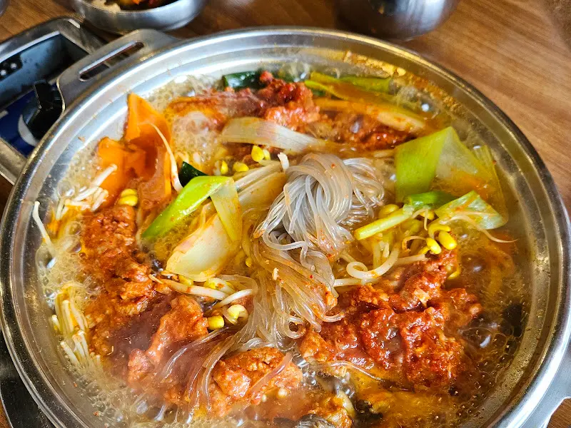 푸짐한 물갈비 한 상