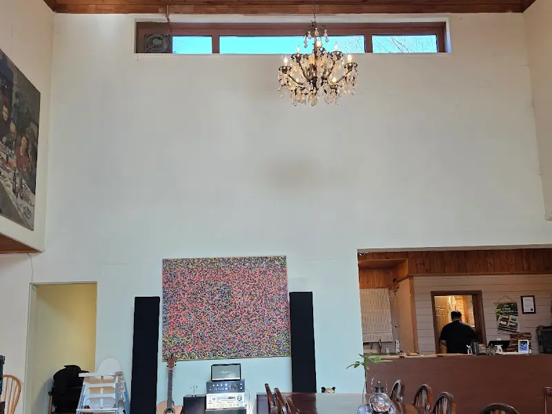 포어레스트 내부 공간