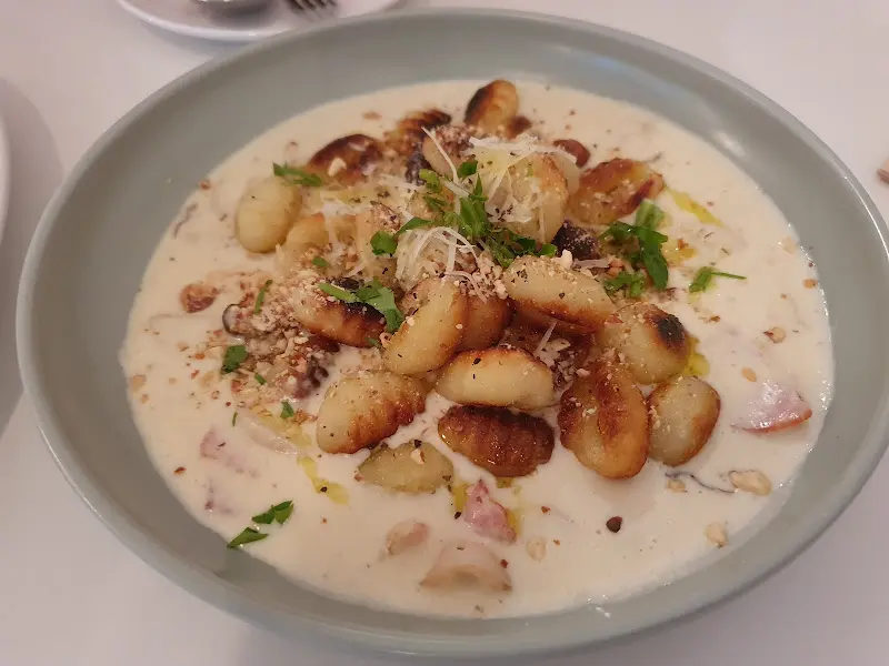 깔끔한 테이블 세팅