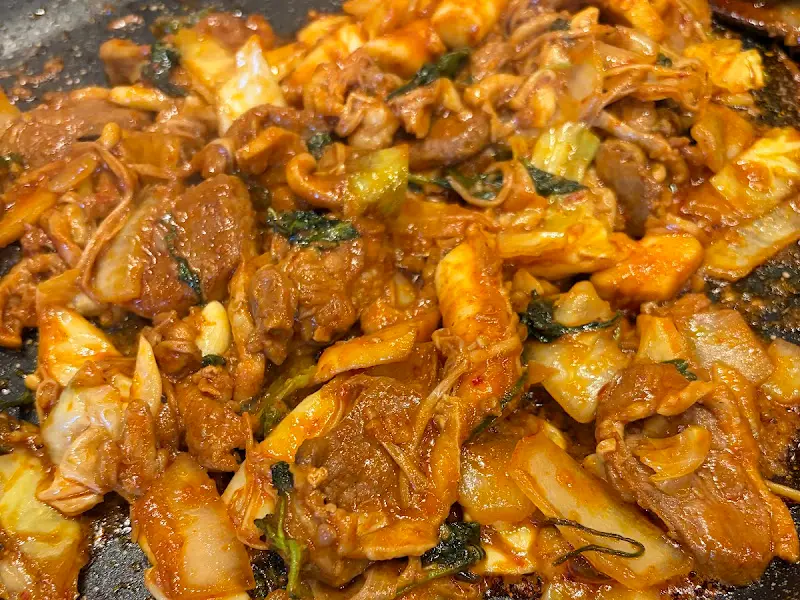 깔끔한 매장 내부