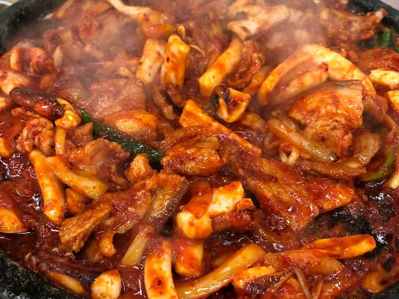 오삼불고기의 끓는 모습