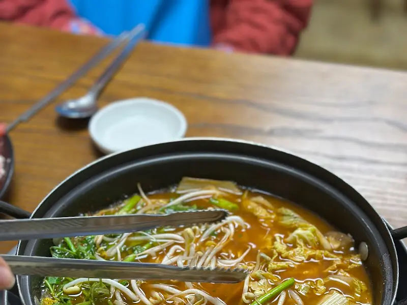 보글보글 끓는 샤브샤브