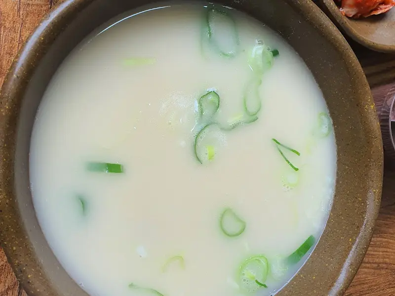 돌**사 황태해장국 클로즈업