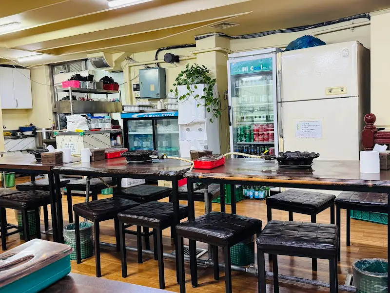 등촌샤브칼국수 내부 모습