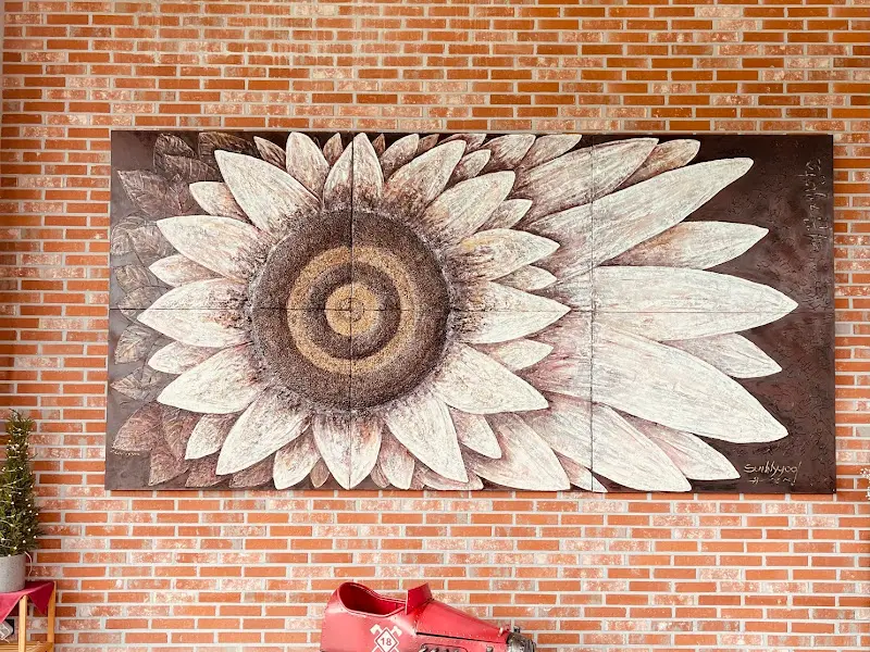 벽에 걸린 그림