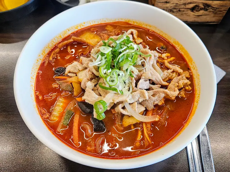 성골짬뽕의 화려한 비주얼