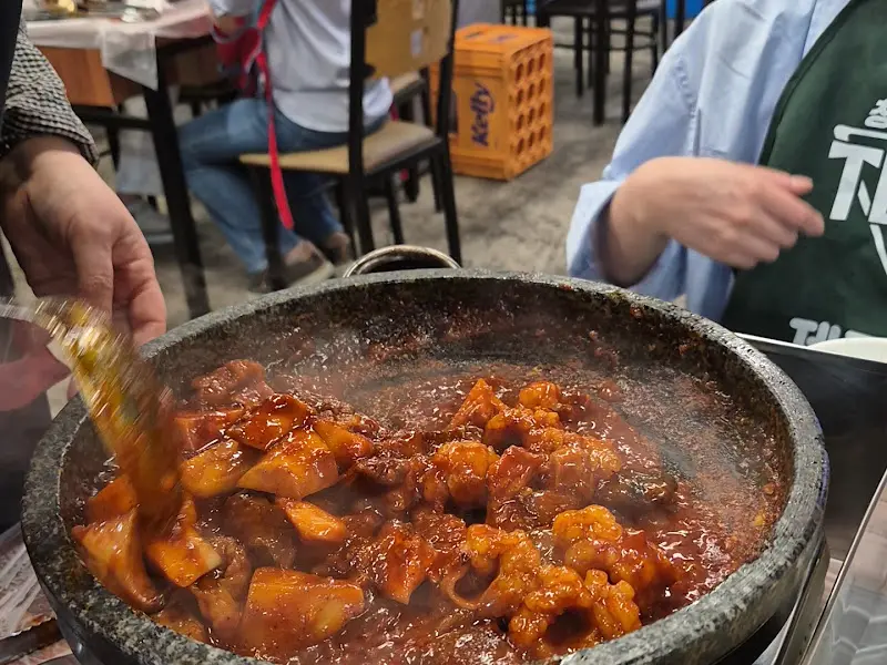 직원분이 직접 구워주는 양념구이