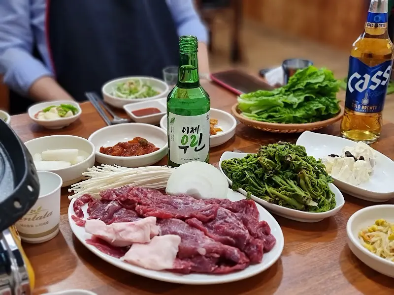 갈매기살 한 상 차림