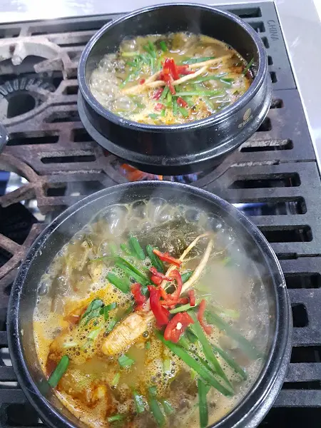 보글보글 끓는 장어탕