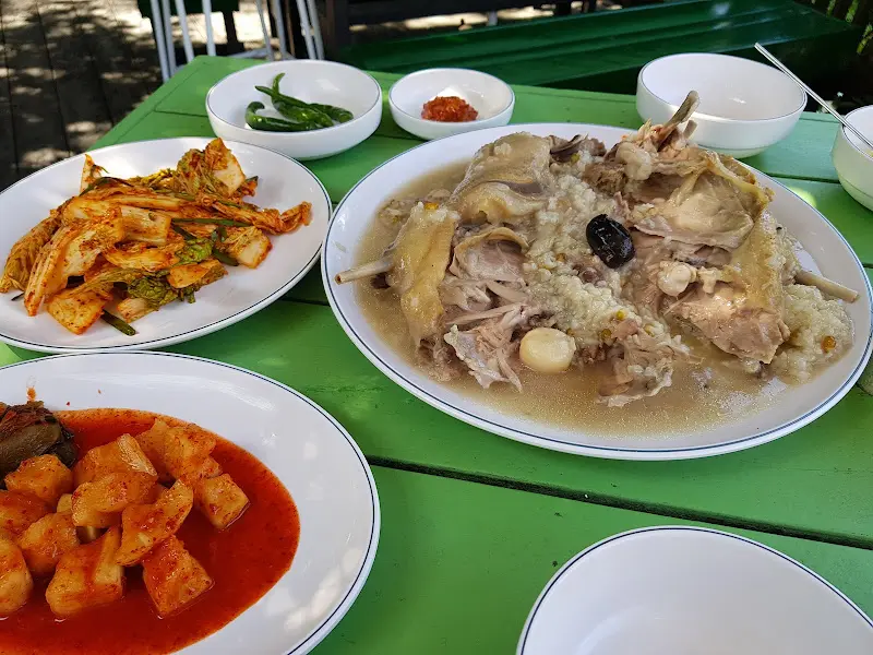 닭누룽지 백숙과 밑반찬