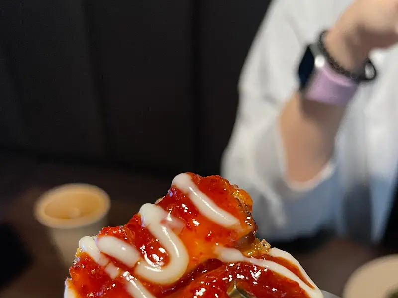 슈프림 양념 수육튀김