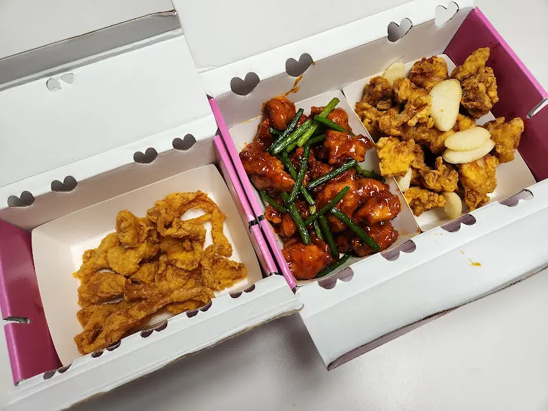 닭강정, 닭껍질 튀김