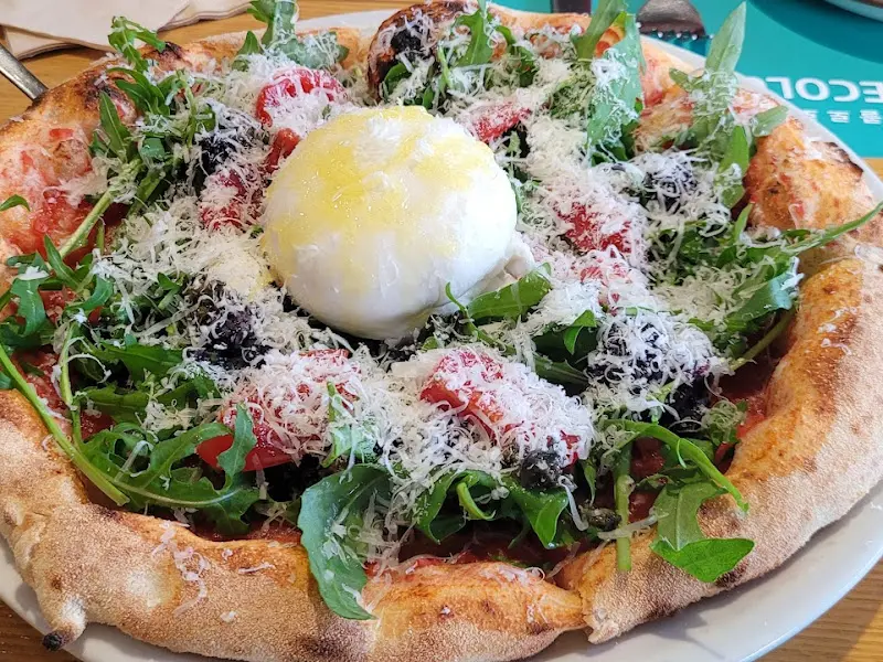 프로슈토 루꼴라 피자