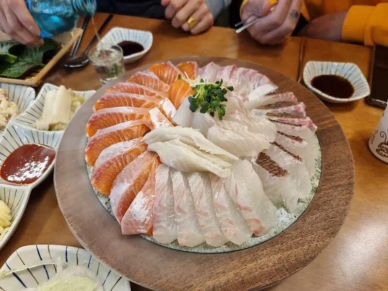 푸짐한 숙성회 한 상 차림