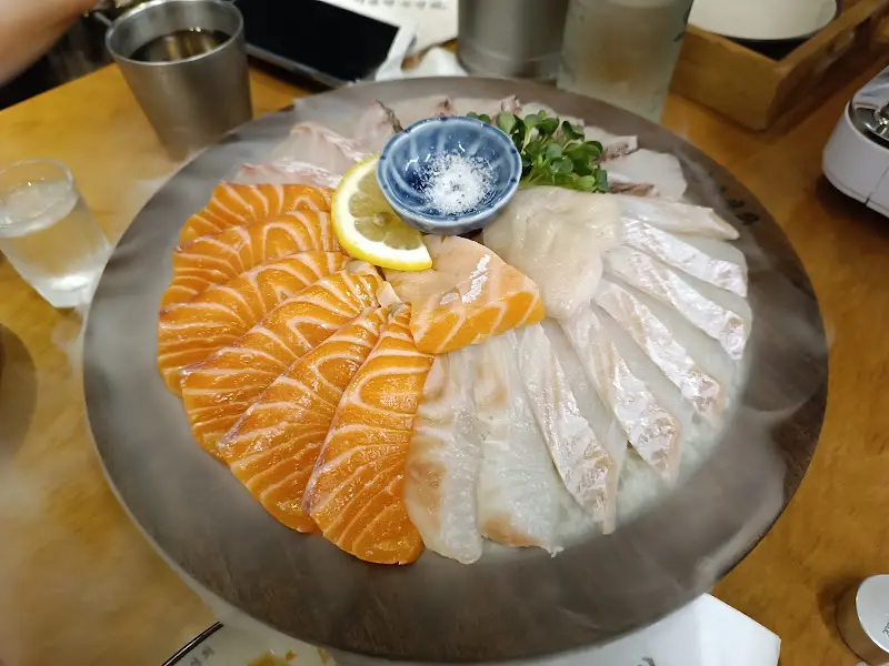 다채로운 숙성회 모듬