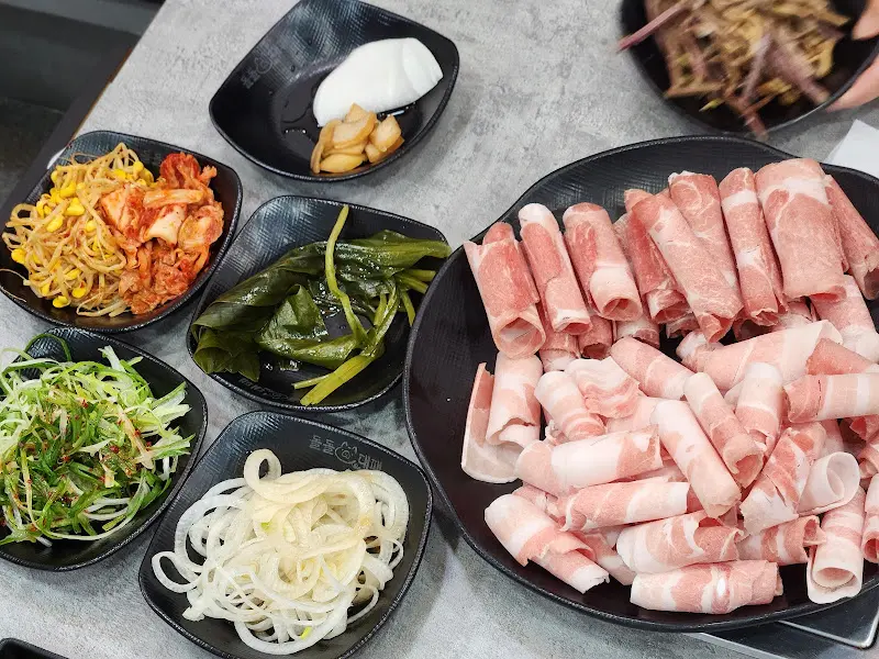 돌돌대패 연산토곡점 대패삼겹살과 곁들임