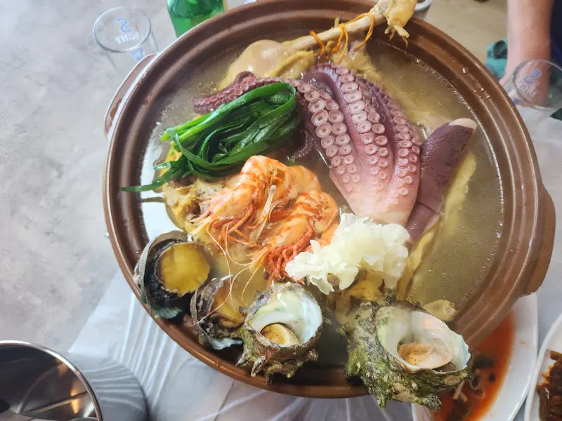 해산물 한상차림