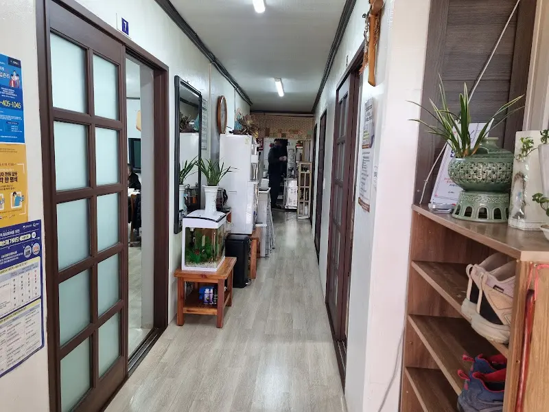 들빛정식 식당 내부 복도