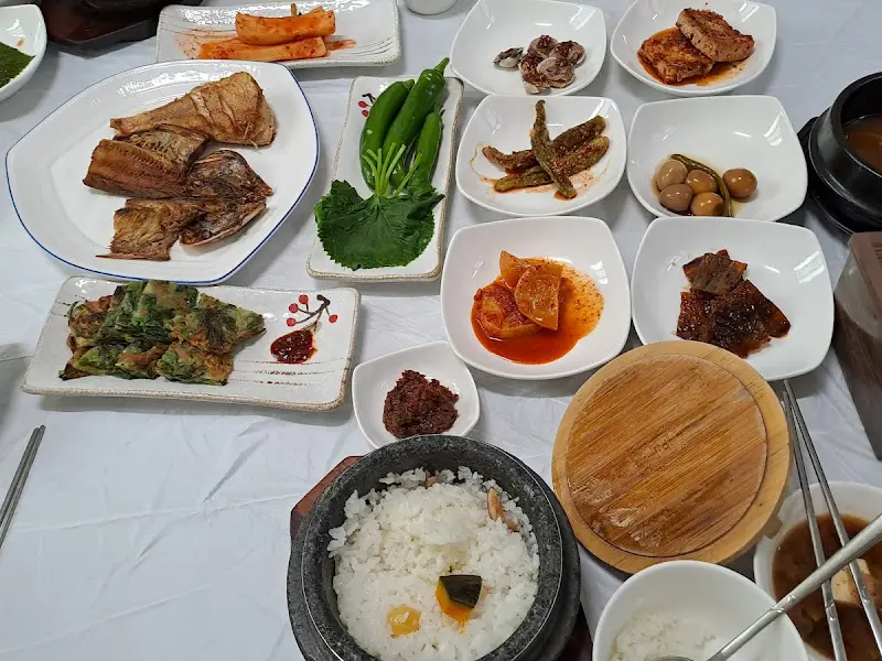 더덕구이 정식 한상차림