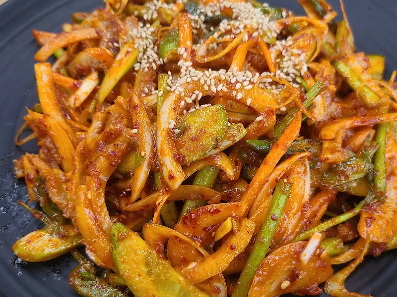 새콤달콤한 양무침