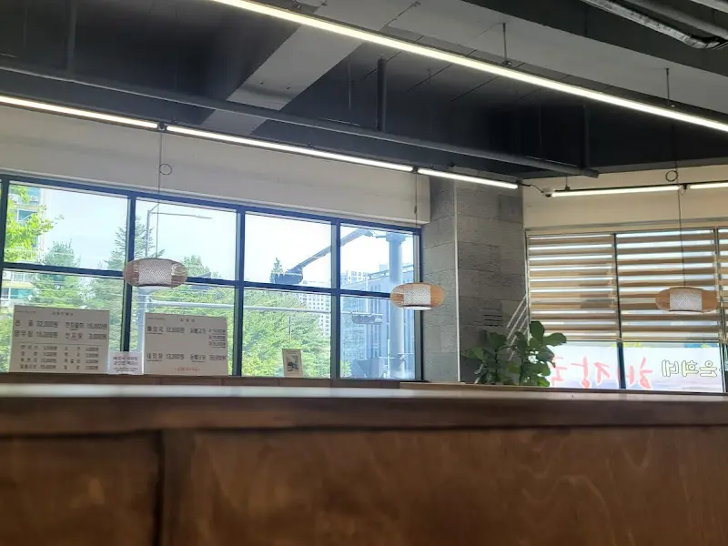 매장 창가 좌석