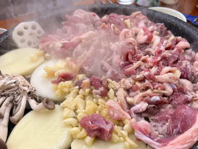 푸짐하게 차려진 한 상 차림