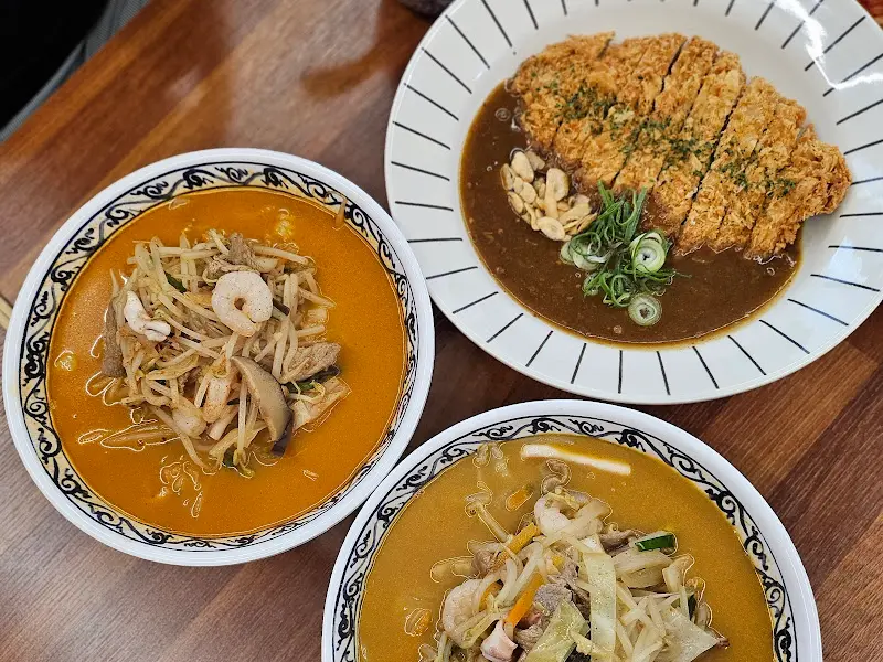 나가사키 짬뽕과 돈까스 카레 덮밥