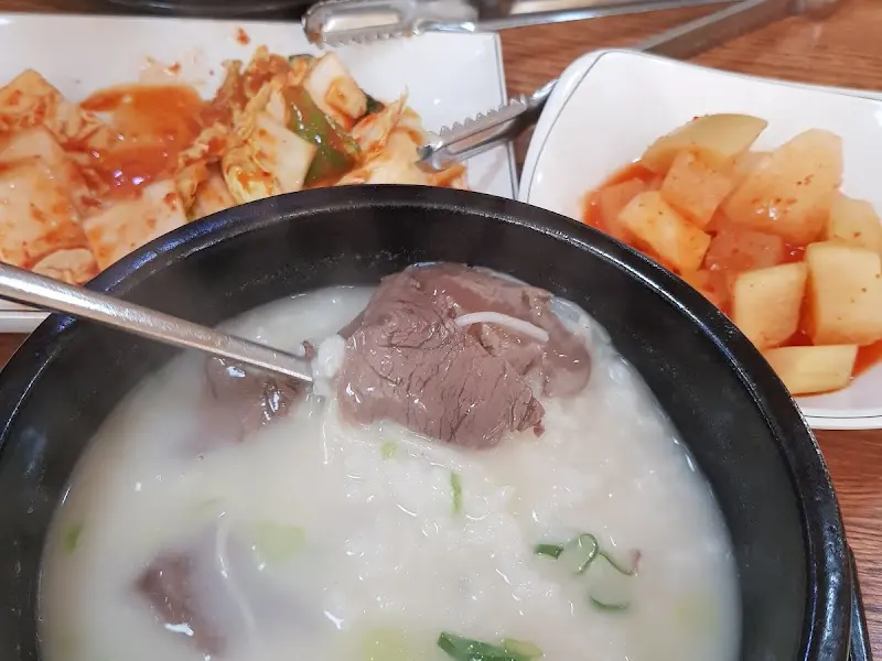 설렁탕과 반찬