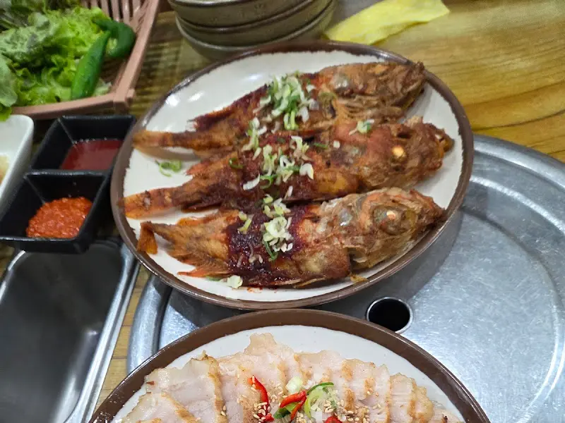 생선구이와 수육