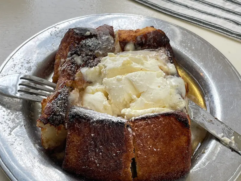 콘베이컨 프렌치 토스트