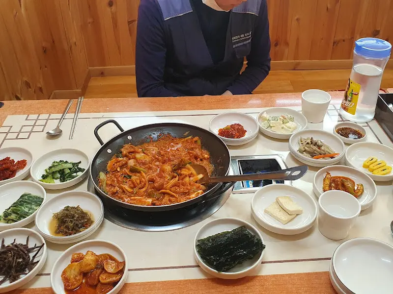 푸짐한 낙삼불고기 한 상 차림