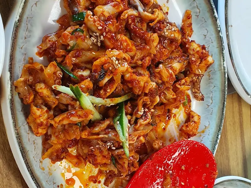 맛깔스러운 낙지볶음