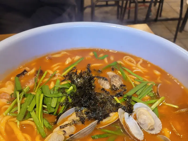 다선칼낙지의 풍성한 건더기