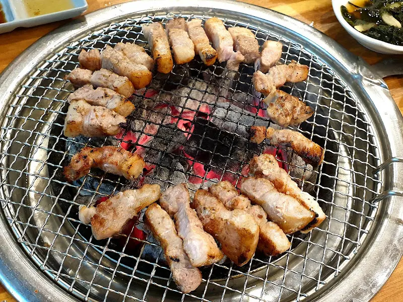 잘 익은 삼겹살