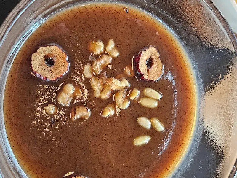 견과류가 올려진 메뉴