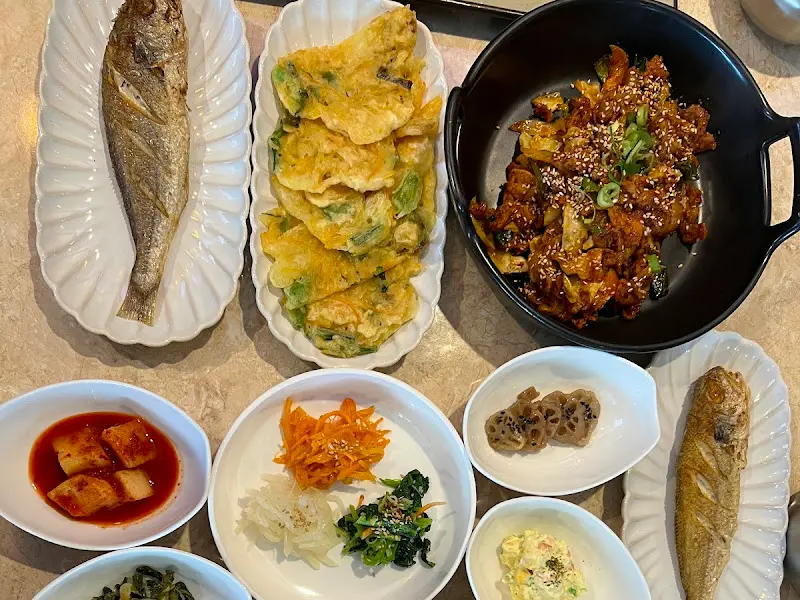 우아한상의 푸짐한 한상차림